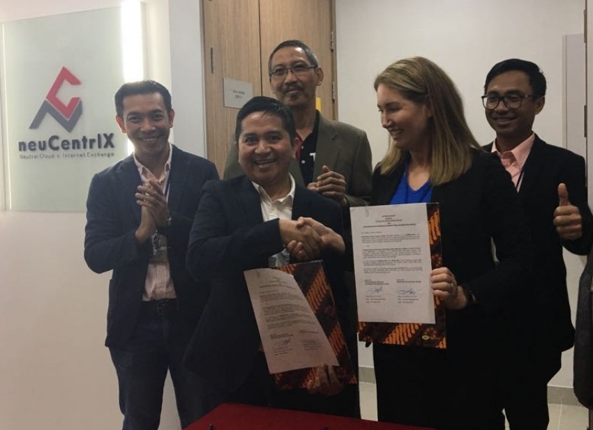 72Peresmian neuCentrIX Hong Kong.jpeg.jpeg